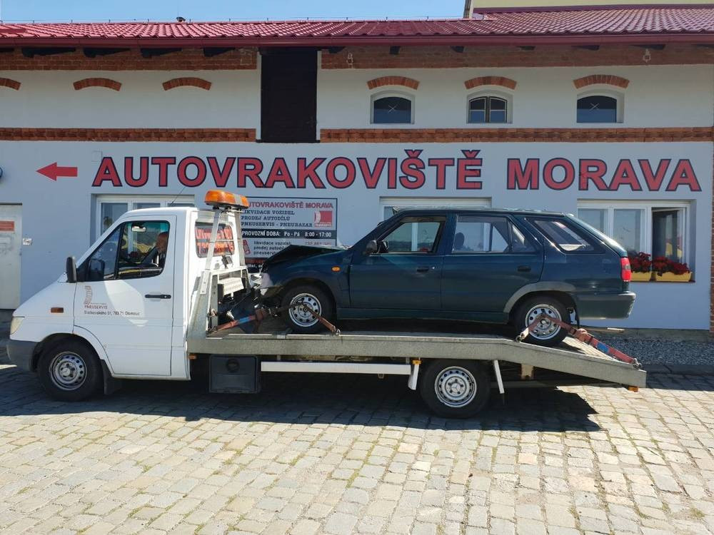 Výkup a odtah bouraných vozů
